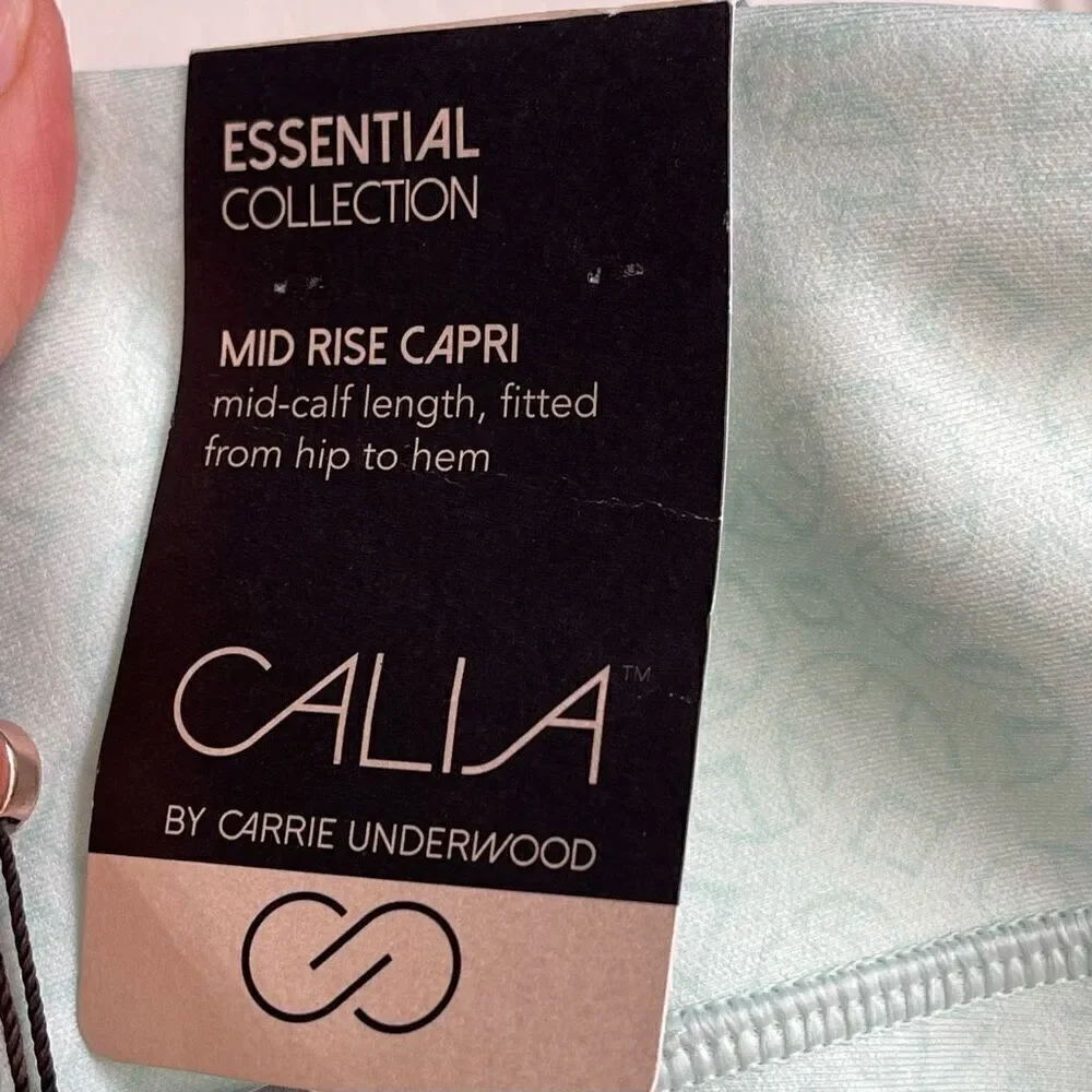 NWT CALIA Essential Mid-rise Capri Leggings (Mint Landscape) - Large